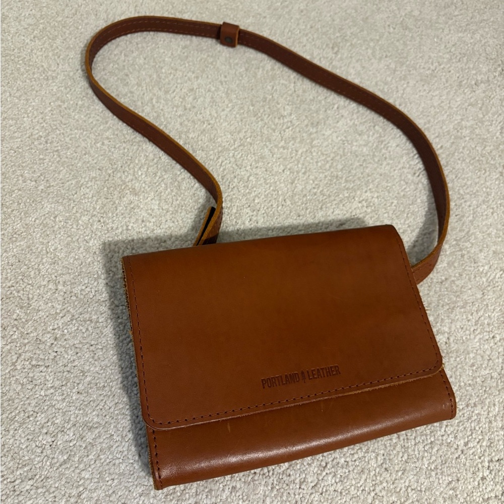 Portland Leather Crossbody Bag